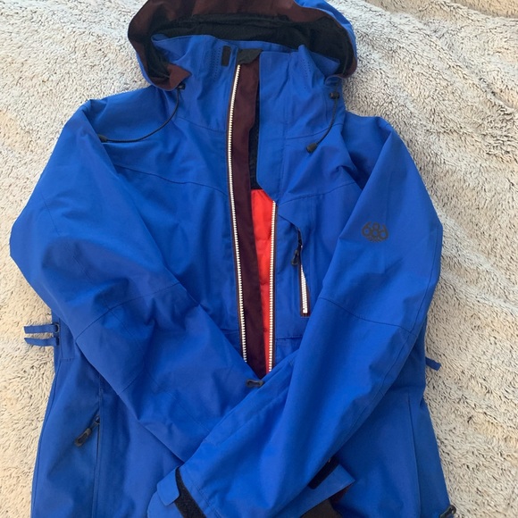 Women’s 686 snowboard jacket - Picture 1 of 4